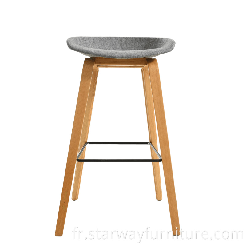 Tabouret moderne Tabouret de repose-pieds Métal Jambes PP Plastique Tissu Siège couvert avec chaise à barre de contreplaqué pour restaurant